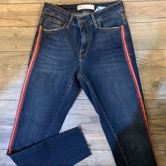 - Zara side stripe jeans with raw hem - Picture 2 of 7
